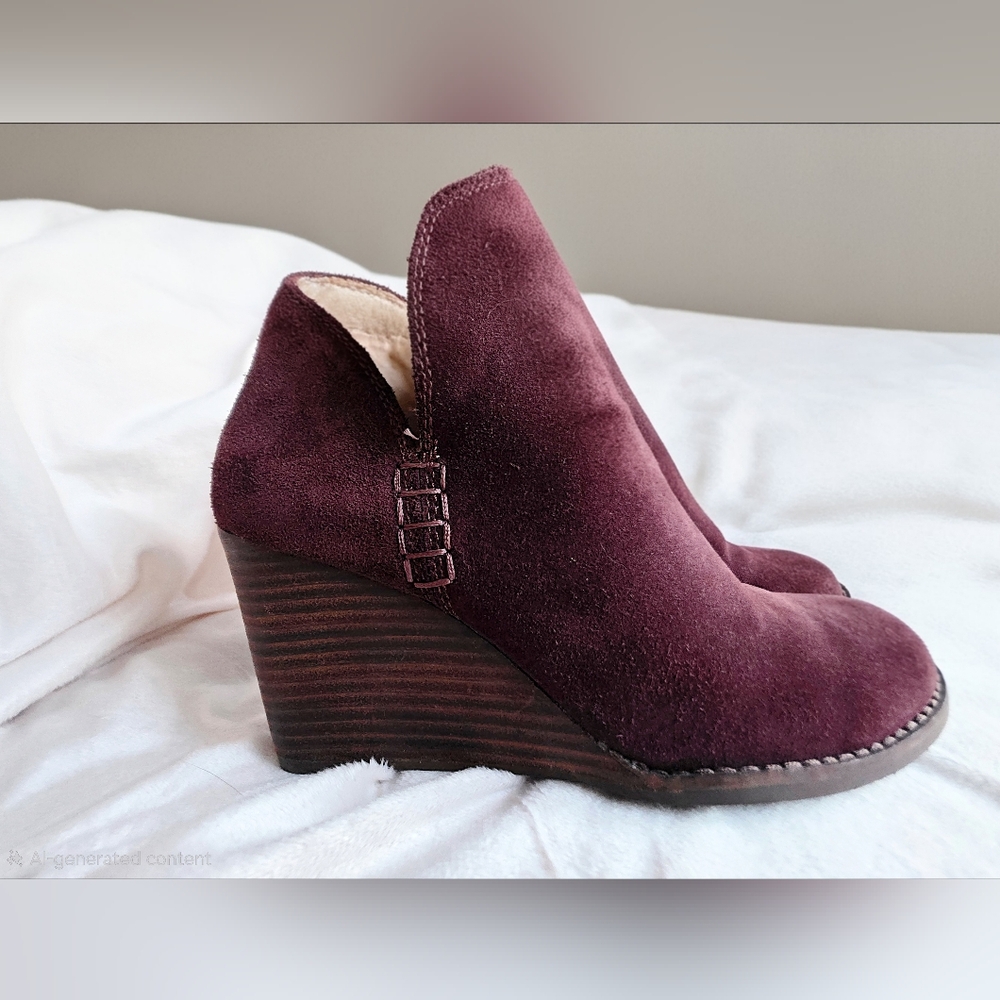 Lucky Brand Women’s Yimme suede leather Wine Red Gently Used Sz 8